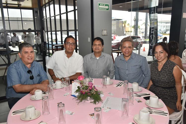 Canaco Servytur Veracruz celebró también a las mamás