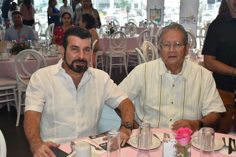 Canaco Servytur Veracruz celebró también a las mamás