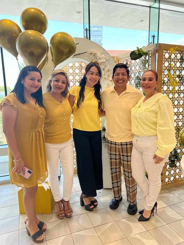 Mariano Molina celebra su cumpleaños con amigas