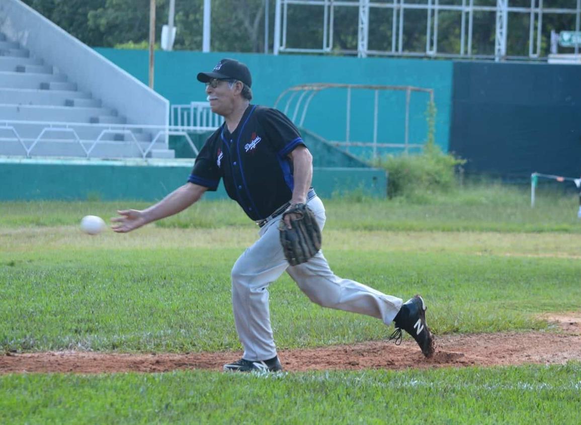 Softbolistas Jubilados alumbrarán el diamante