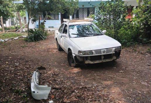 Fuerte choque en la Xalapa-Misantla deja daños materiales