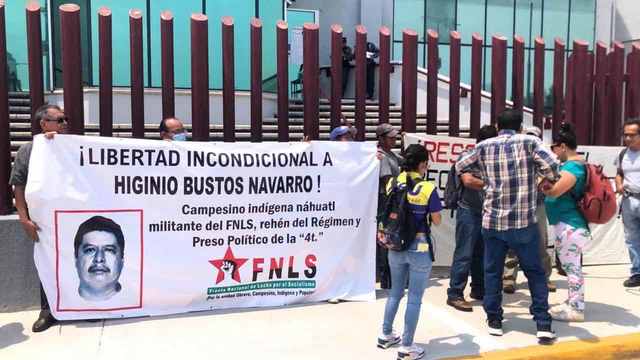 Manifestación en Poder Judicial de Boca del Río; exigen la liberación de Higinio Bustos Navarro (+Video)