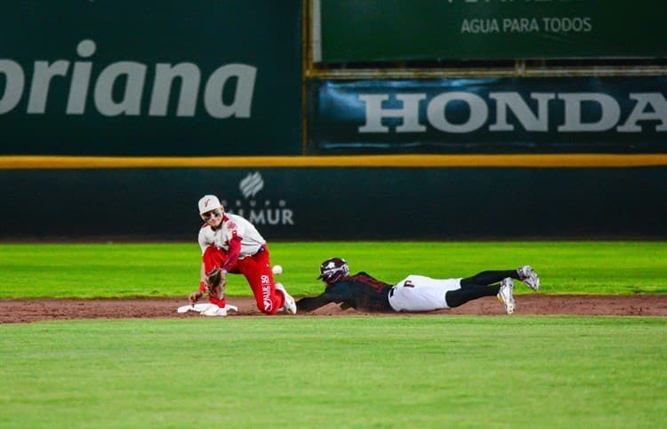 El Águila de Veracruz cae ante Algodoneros de Unión Laguna