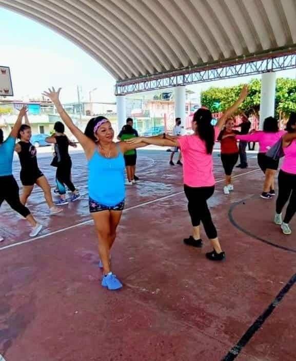 Promueven cuidado de salud a través de zumbatón