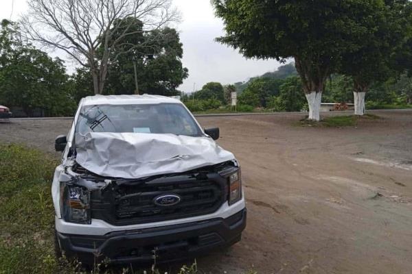 Atropellan a caballo en carretera de San Andrés Tuxtla
