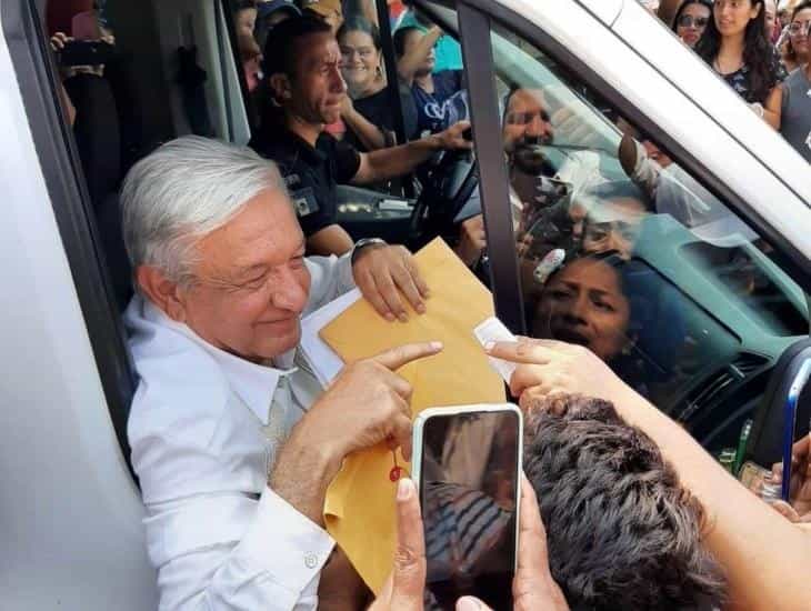 AMLO llega a Tabasco para supervisar la rehabilitación del Tren del Istmo