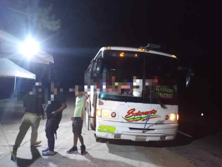 Aseguran a 72 extranjeros en la zona centro de Veracruz