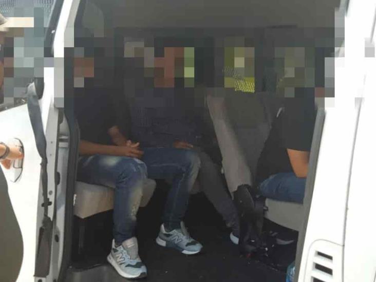 Aseguran a 72 extranjeros en la zona centro de Veracruz