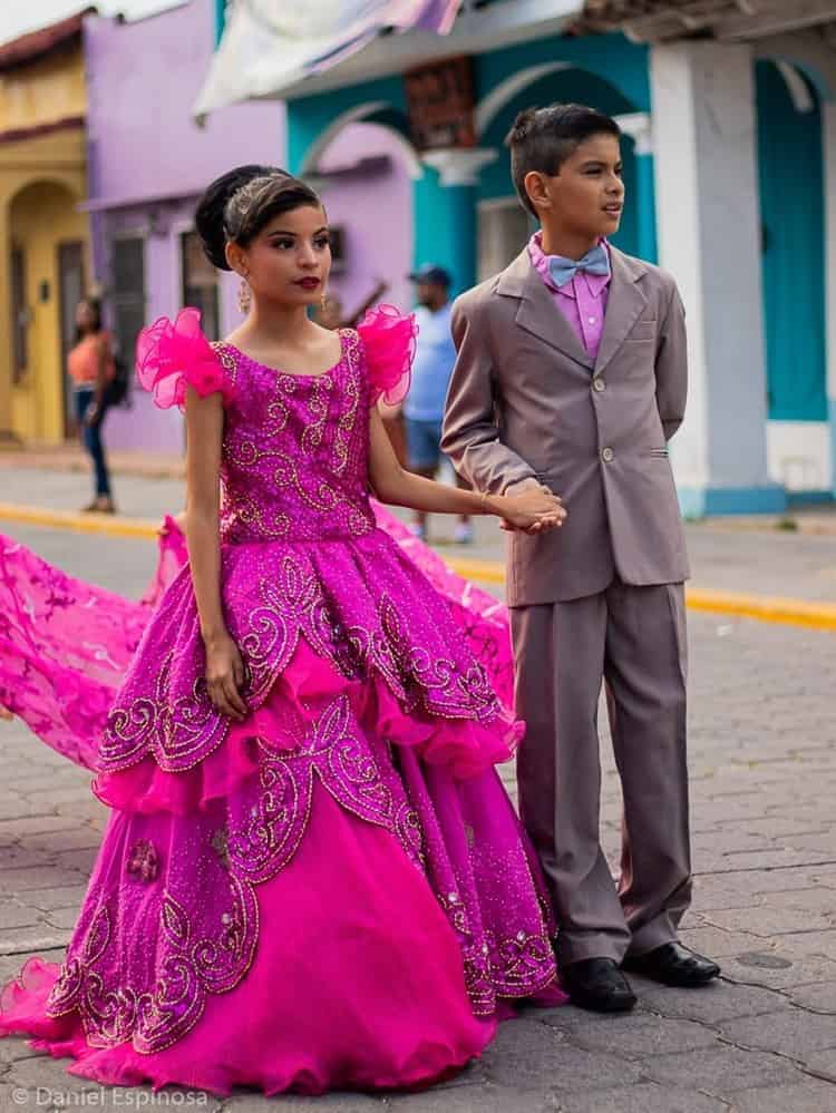 Novalle Hill Vázquez fue coronada reina de la Escuela Primaria ‘Miguel Z. Cházaro’