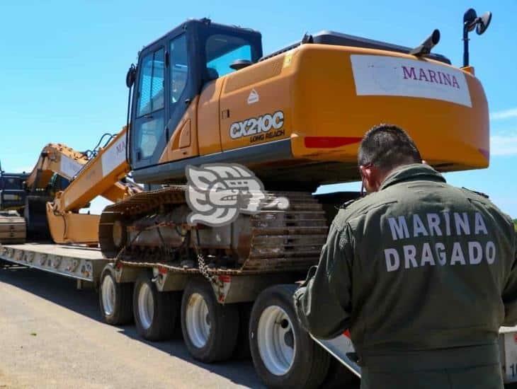 Llega maquinaria para trabajos de dragado en Nanchital