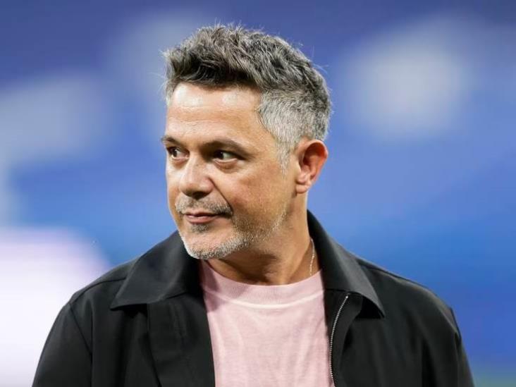 Alejandro Sanz preocupa a fanáticos con triste mensaje: “estoy triste y cansado”