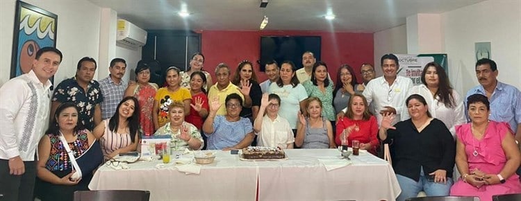 Maestros de Coatzacoalcos son reconocidos por su gran labor