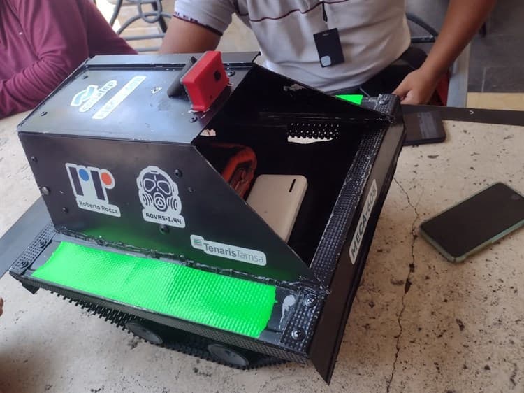 Estudiantes del Conalep de Veracruz crean robot detector de gas