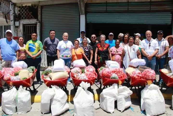 Todo listo para el arroz a la tumbada en Alvarado