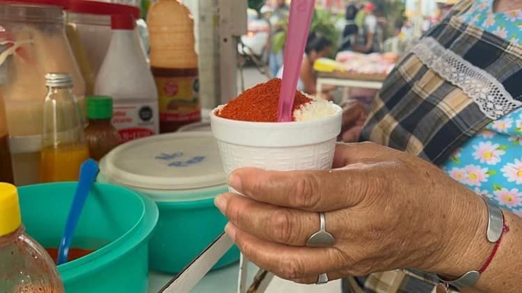 Esquites y elotes, un antojo tradicional que encanta a veracruzanos