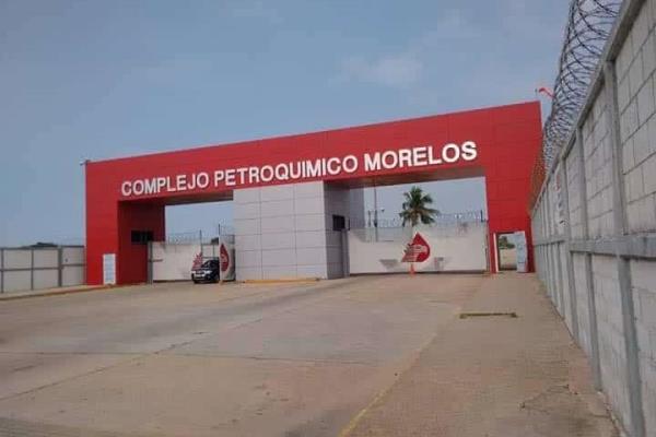 Alzan la voz petroleros ante hostigamiento laboral en Complejos Cangrejera y Morelos