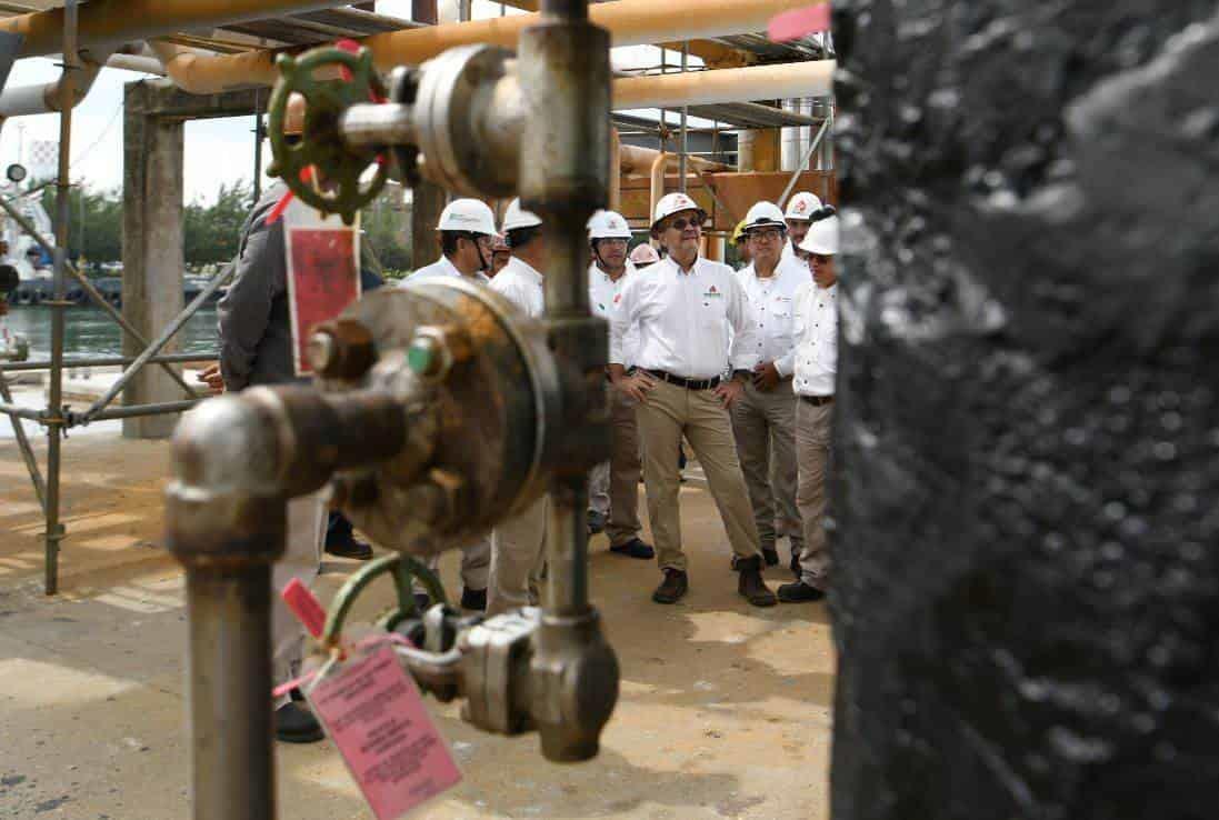 Visitó Romero Oropeza dos instalaciones de Pemex en Coatzacoalcos