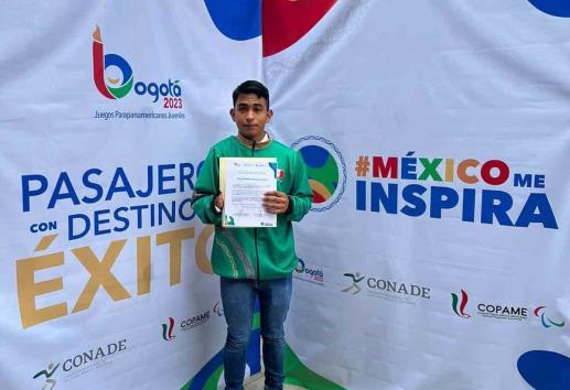 Entregan uniformes a delegación mexicana paralímpica