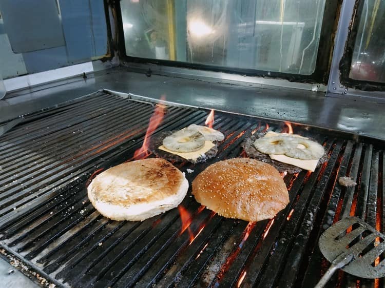 Para chuparse los dedos: Hamburguesas Búfalo, una suculenta opción en la capital veracruzana