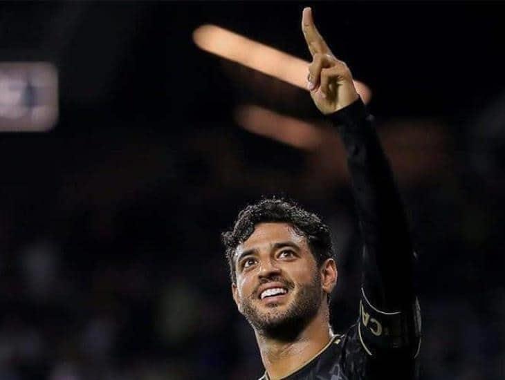 Carlos Vela abierto a cualquier opción para seguir jugando