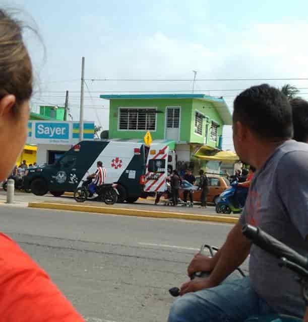 Balean a hombres desde auto en movimiento en tramo Xalapa-Tamarindo