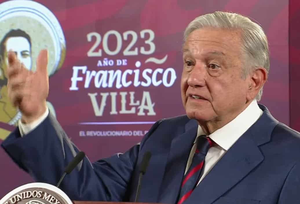 Periodistas son corresponsables de decadencia de México: AMLO