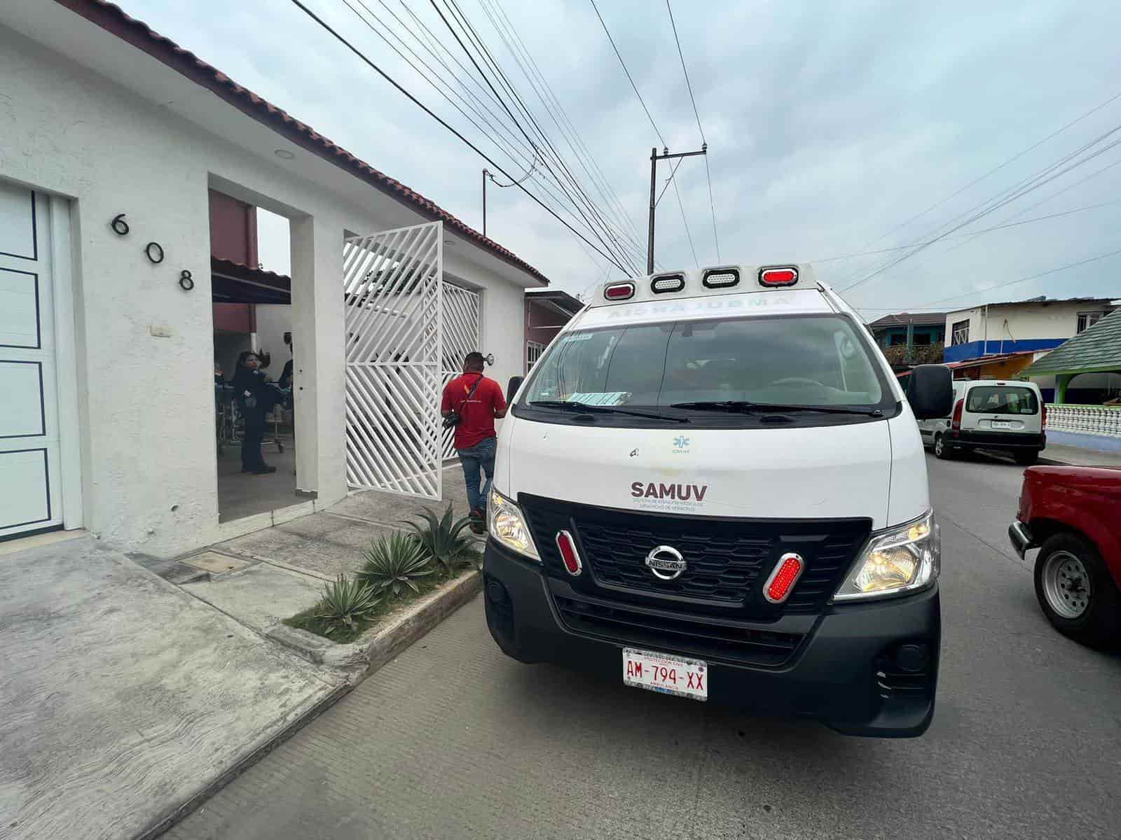 Policías balean a joven en Medellín; confusión por pistola perdida (+video)