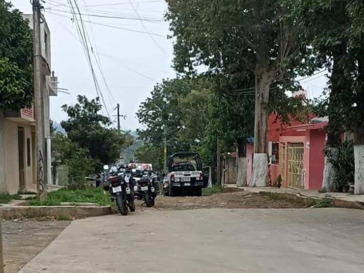 Taxista es atacado por asaltante con machete en Xalapa