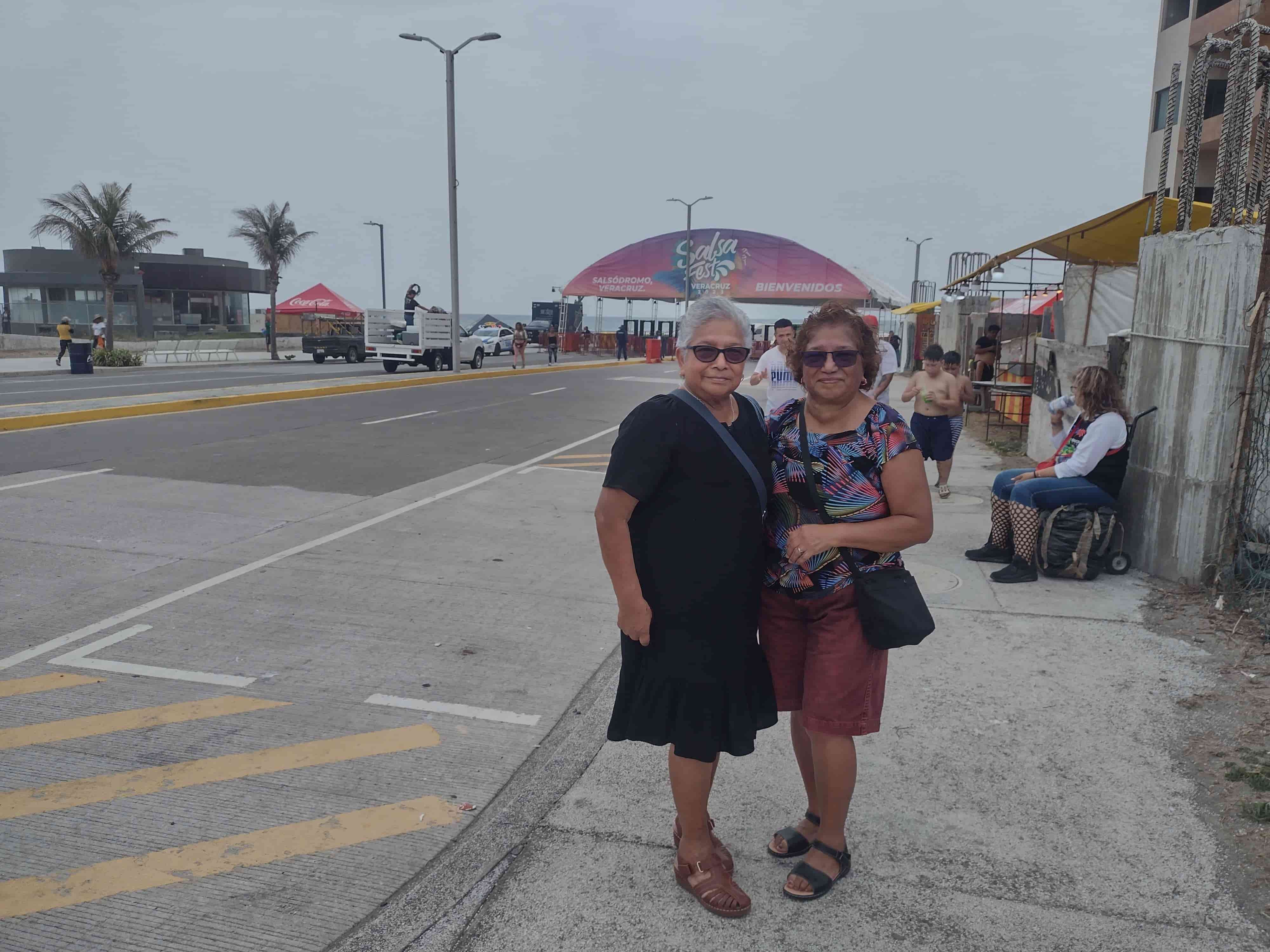 Salsa Fest 2023: Corinta y Columba, las primeras en la fila para el concierto de Gilberto Santa Rosa