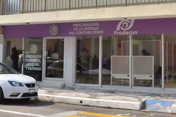 Mario Herrera deja la delegación de Prodecon en Veracruz