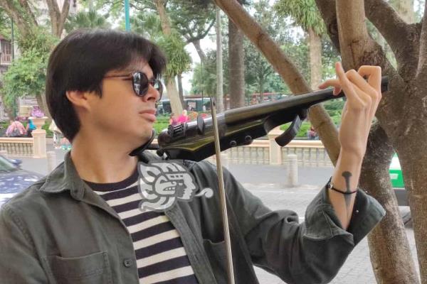 Alfonso Sánchez, el violinista sinaloense que regresó a Veracruz para romper paradigmas (+Video)