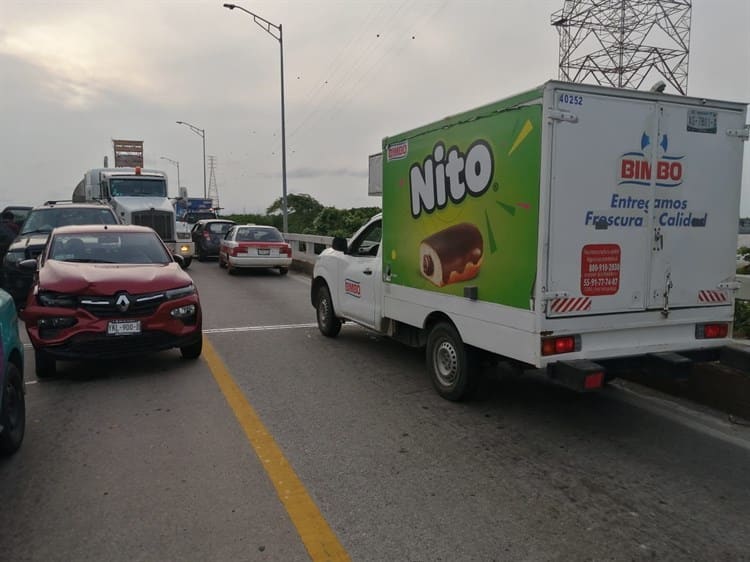 Choque en puente Coatzacoalcos Uno genera gran caos (+video)