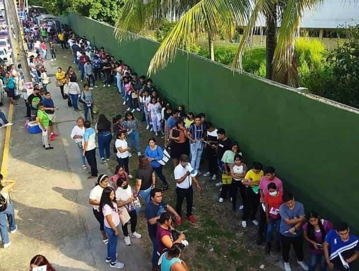 Examen de admisión UV 2023: Más de 2 mil jóvenes buscan un espacio en la región sur (+Video)