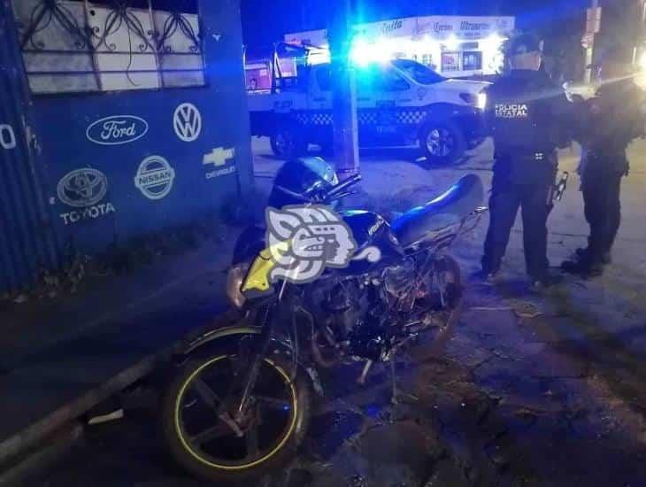 Localizan motocicleta accidentada y abandonada en Coatzacoalcos