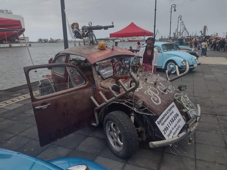 Vochos tuneados sorprenden a veracruzanos en la Expo Veracar 2023