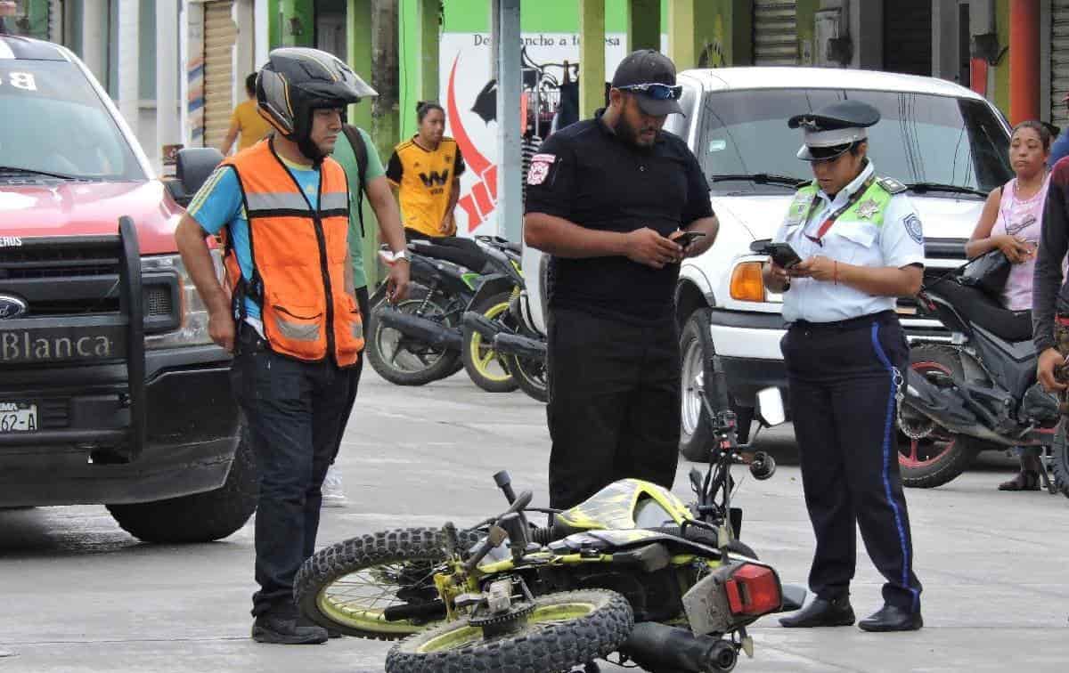 Choque de motos en Tierra Blanca deja tres lesionados