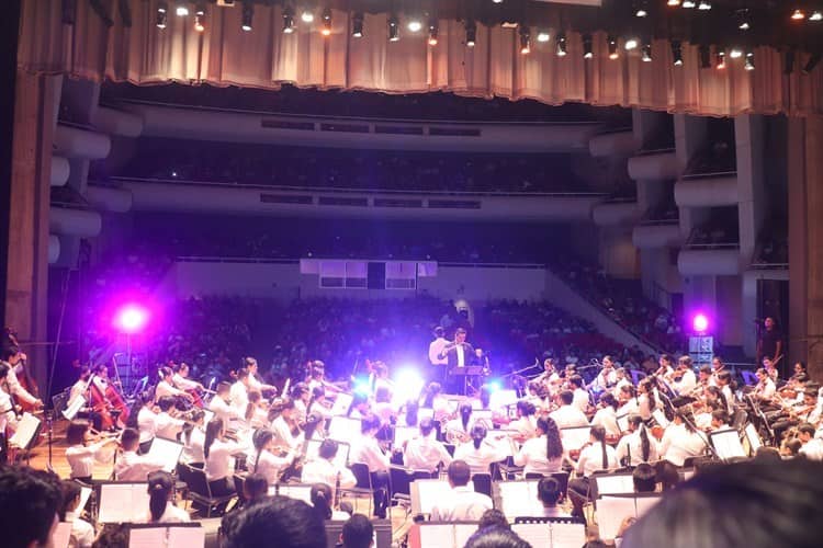 Orquesta Sinfónica de las Técnicas provoca ovaciones con ‘Eterno Amor’