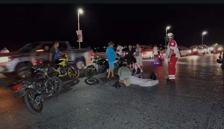 Motociclistas son impactados por una camioneta en Tuxpan; hay un muerto