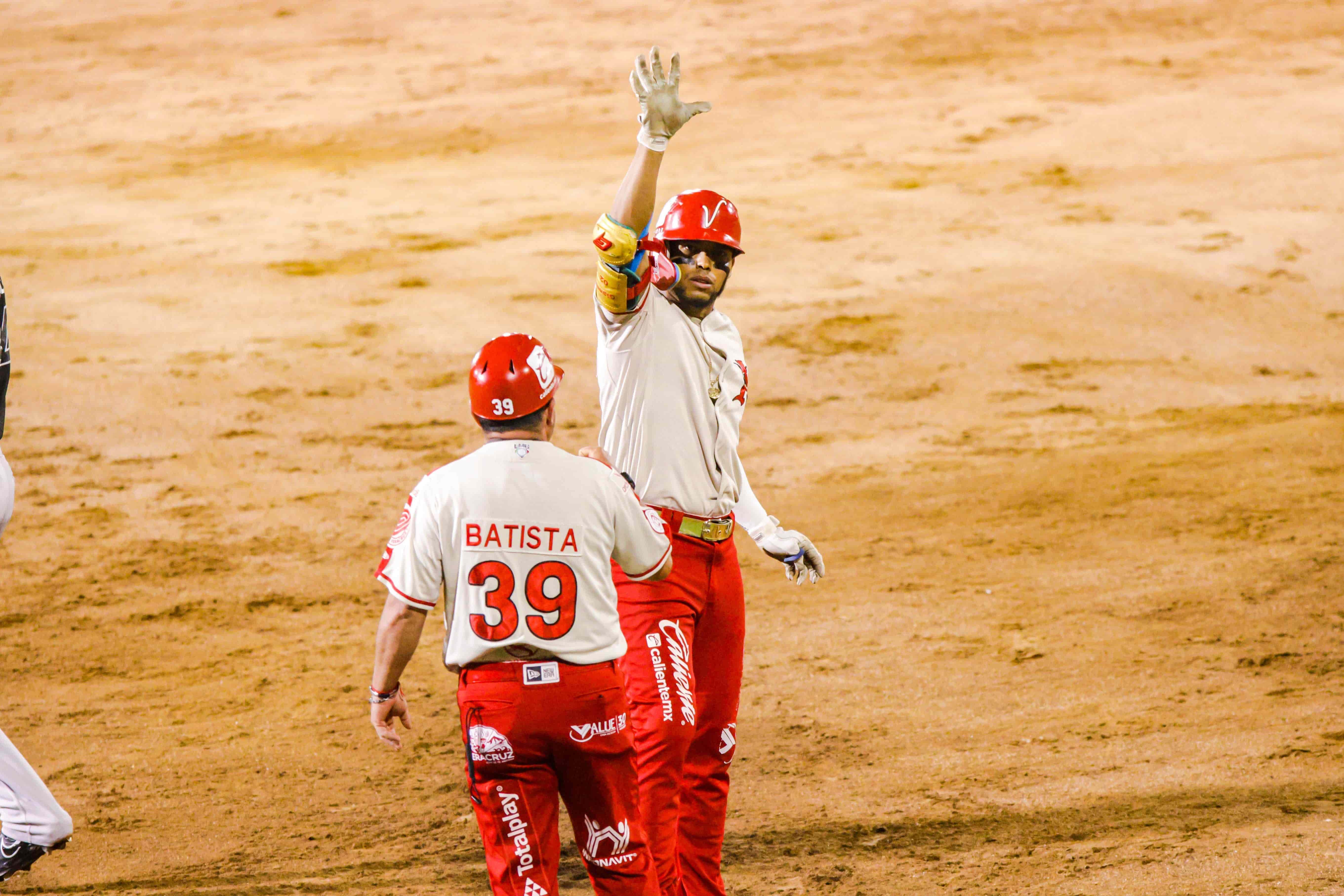 Vuela El Águila ante Toros en el primero de la serie