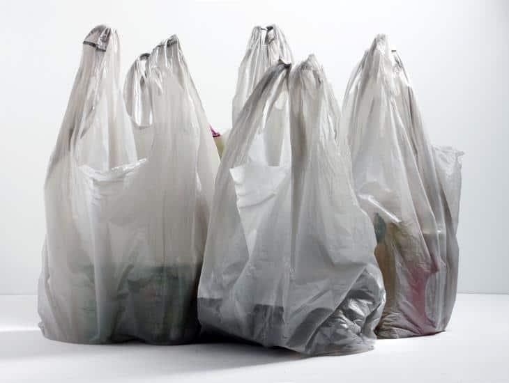 Hasta 100 mil pesos de multa a comercios que usen bolsas de plástico en Veracruz
