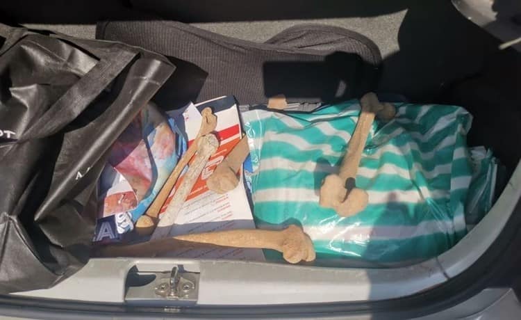 Por órdenes de una bruja, robaban huesos en panteón de CDMX