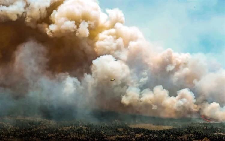 Desaparece” Nueva York , la cubre humo naranja por incendios en Canadá  (+Video)