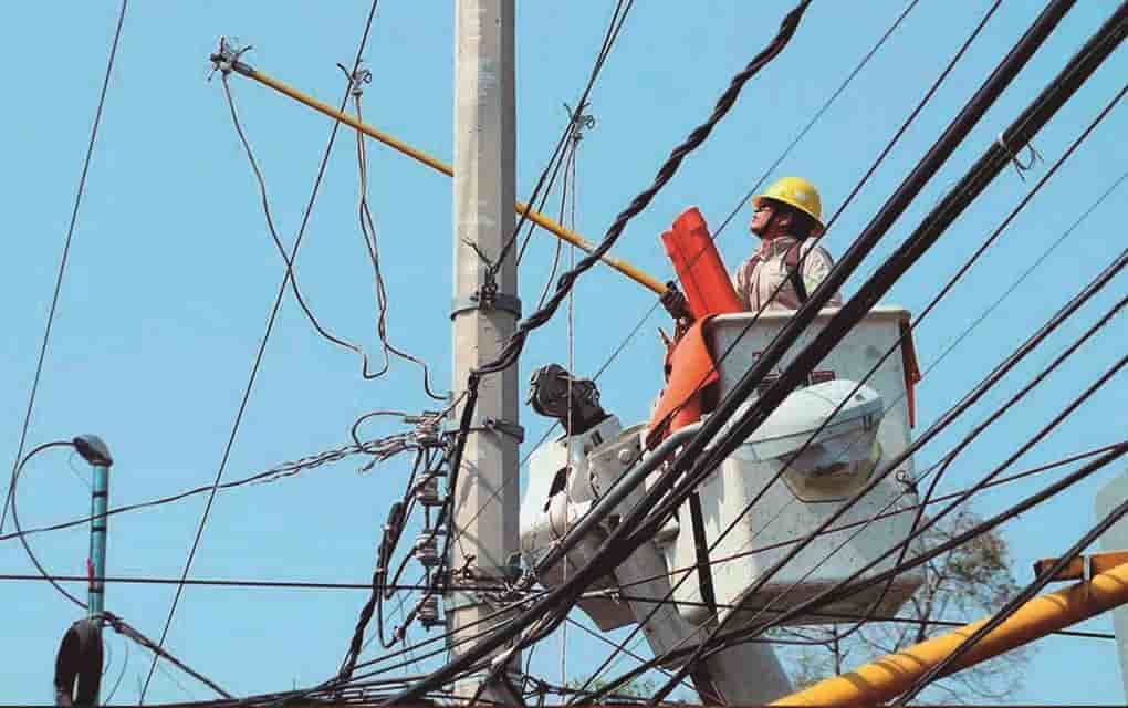 Por cortes de luz, Sonia tendrá que trasladar a su madre enferma con familiares, en Veracruz