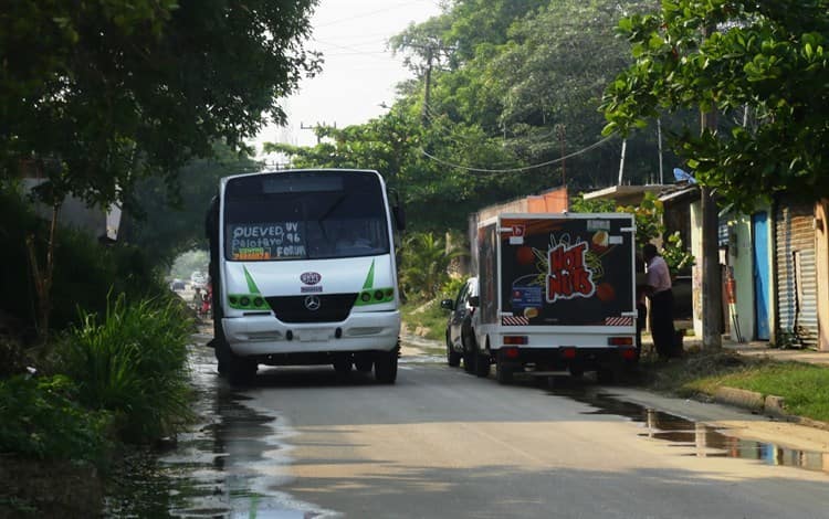 Vecinos de la Peloteros se benefician con ruta urbana; claman no sea retirada