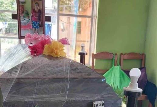 Restos de doña Bernardina, fallecida en accidente en Tamaulipas, ya descansan en Jáltipan