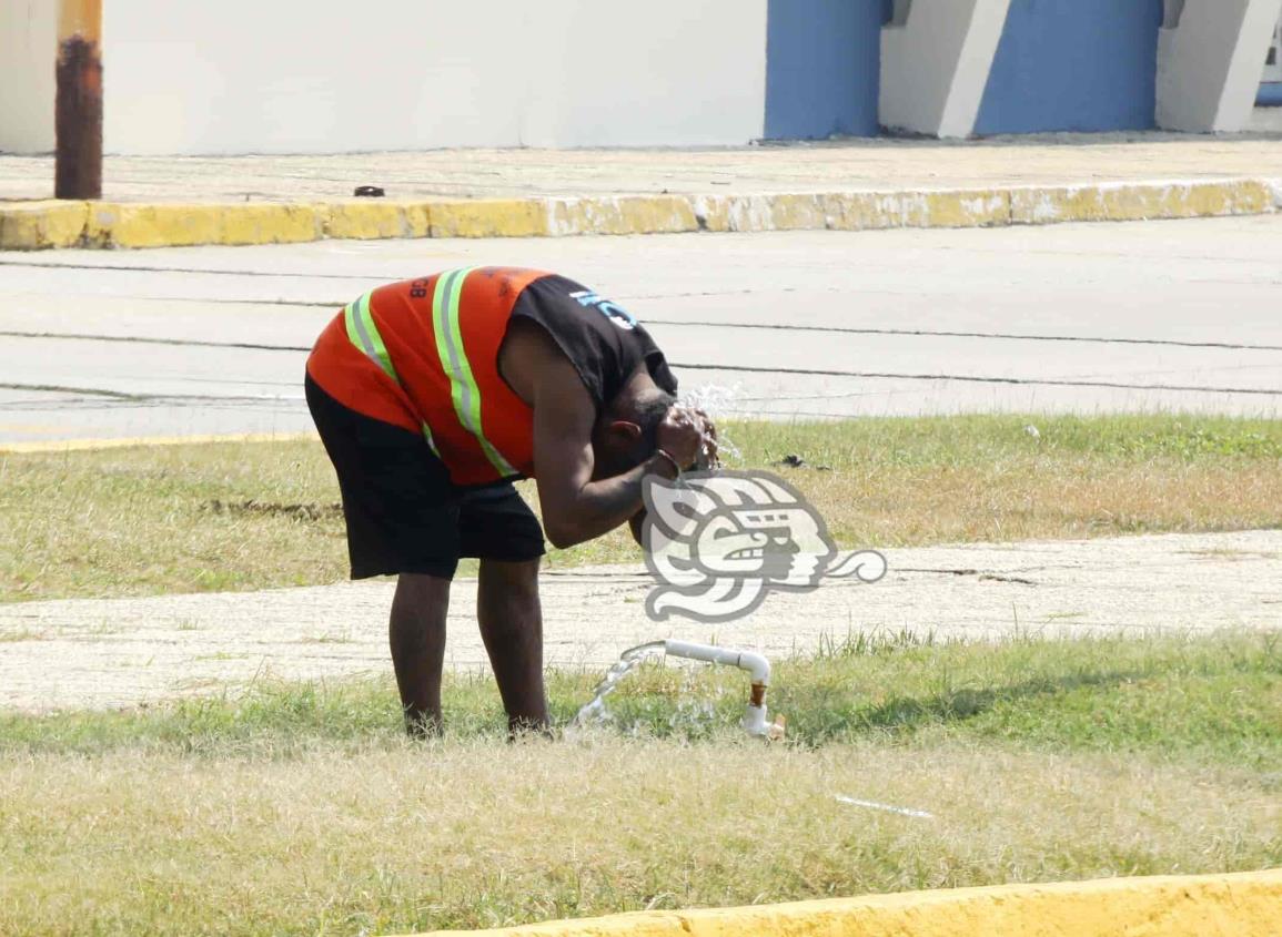 ¡Calorón y sin agua! sensación térmica llega  a 42 grados en Coatzacoalcos