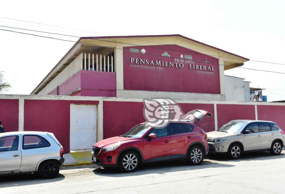 Menor amenaza a maestra y compañeros en primaria de Coatzacoalcos