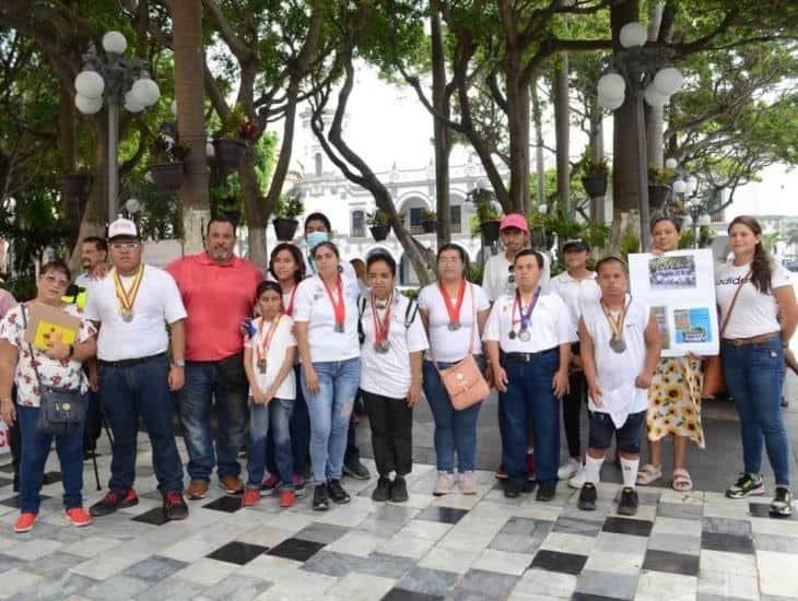 Deportistas con capacidades diferentes se manifiestan; exigen apoyo del IVD en Veracruz (+Video)