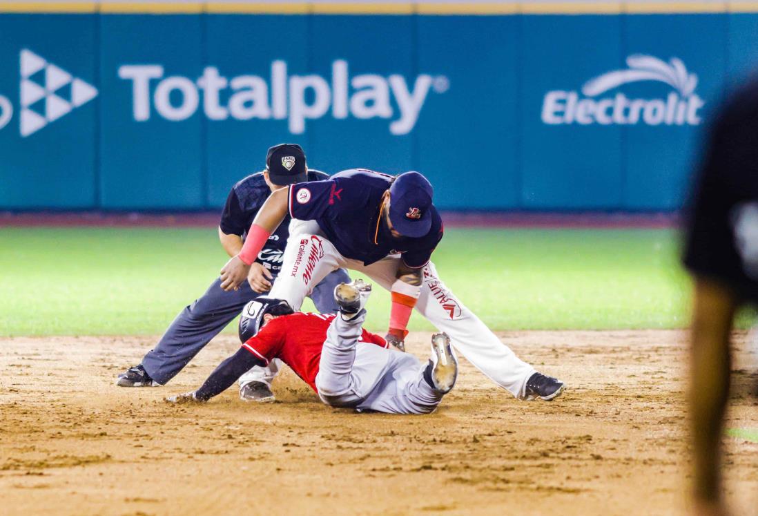 Pierde El Águila juego y serie en su casa