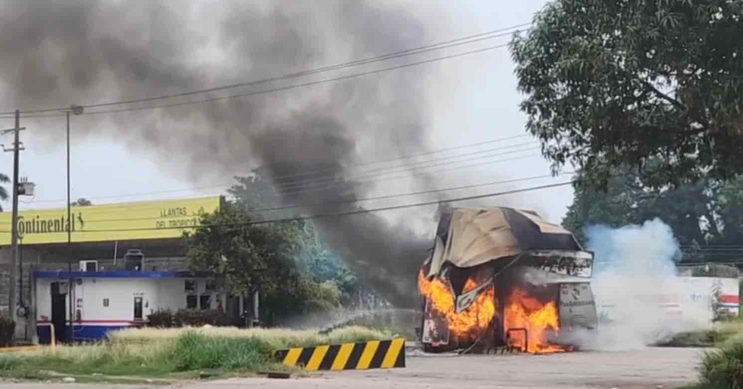 Fuego en estación de gas en Tierra Blanca; hay dos heridos